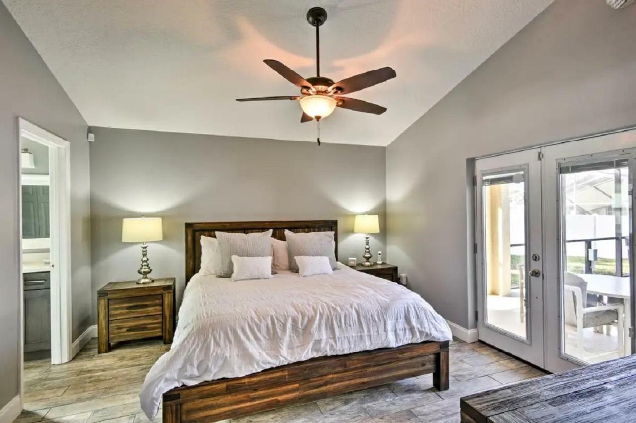 Mickeys Landing - Luxury Family 4br - 2 Master Pool Hot Tub Bbq Game Rm 5min Ferienhaus